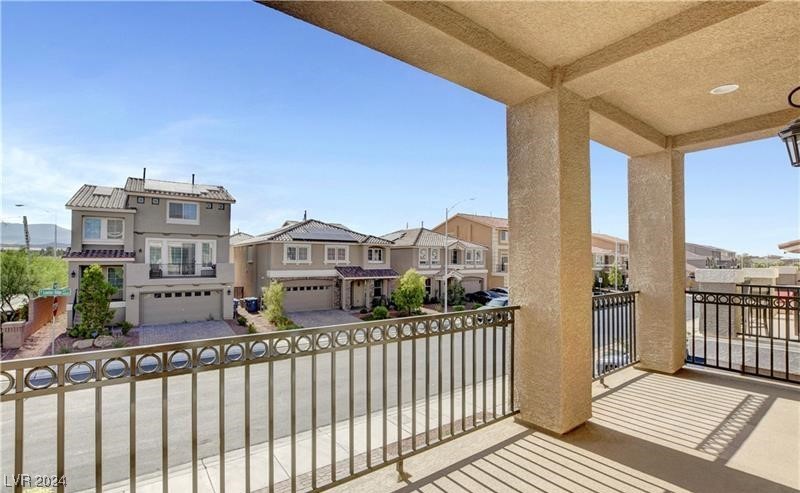 10186 Lawton Ridge Court Property Photo 4