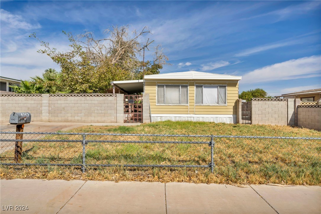 4742 Fiesta Way Property Photo 1