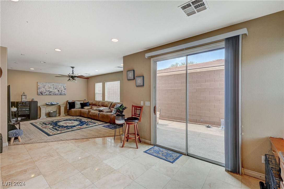 3995 Heldron Street Property Photo 10