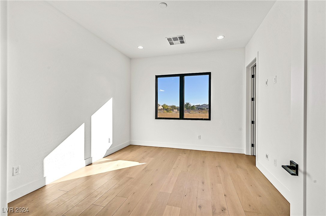 6615 Whispering Sands Drive Property Photo 17