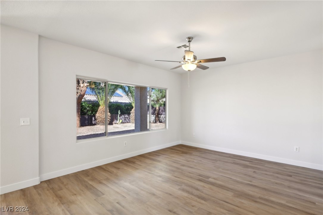 2814 Somerset Springs Drive Property Photo 17