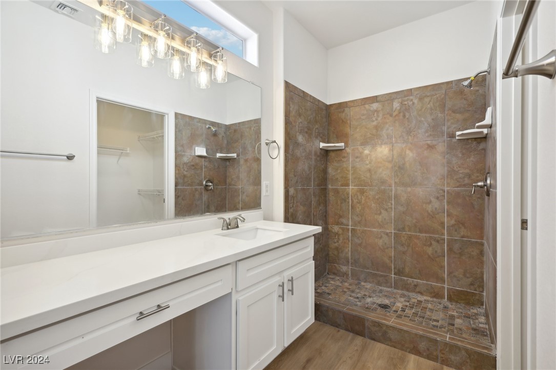 2814 Somerset Springs Drive Property Photo 23