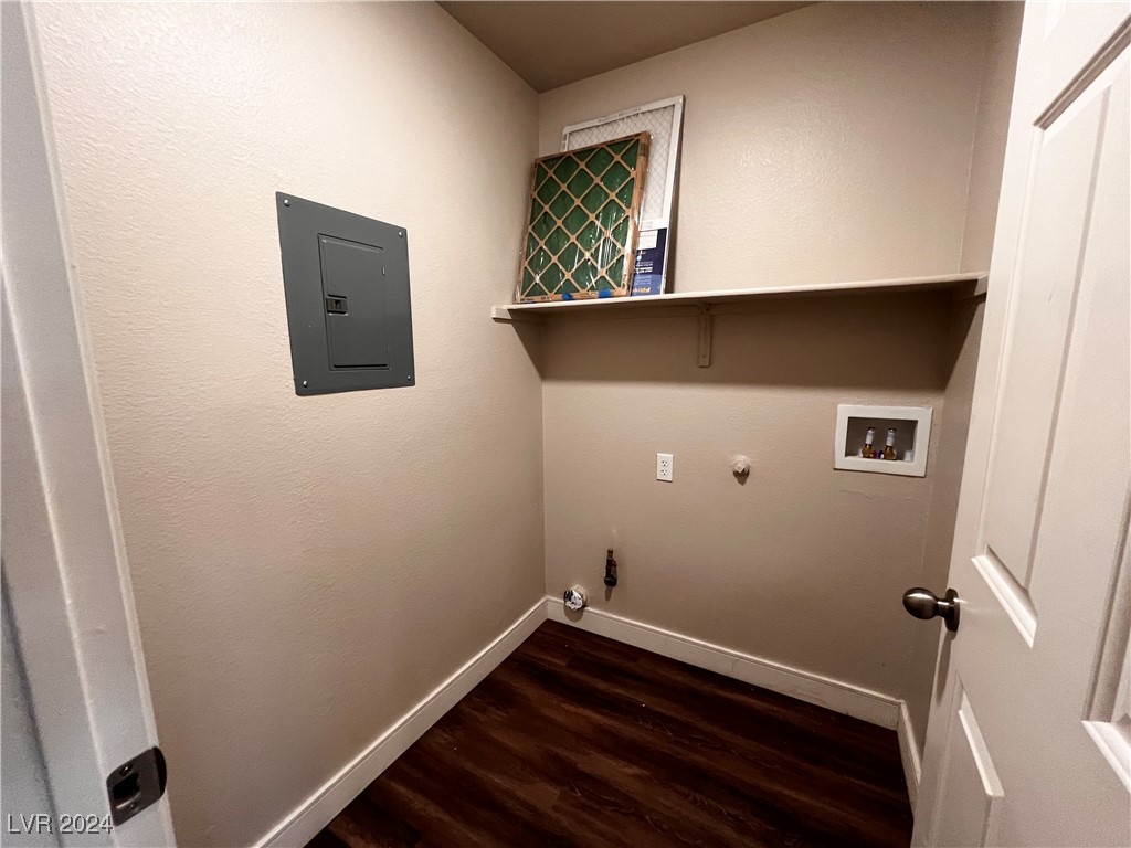 7040 Old Village Avenue Property Photo 15