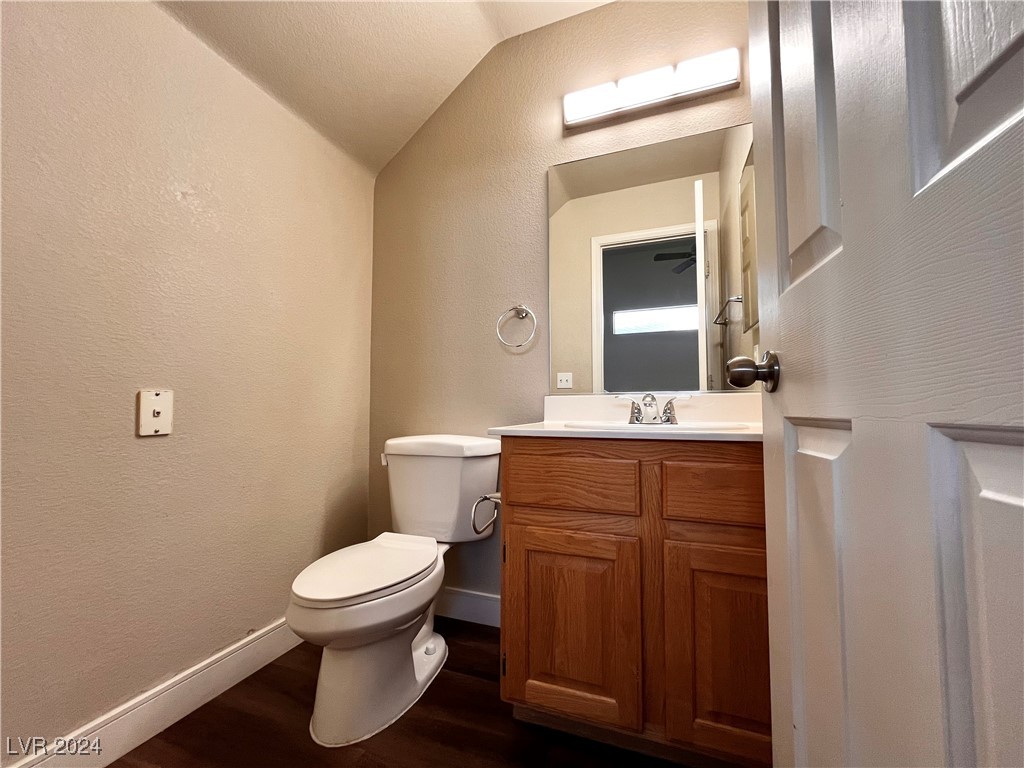 7040 Old Village Avenue Property Photo 16