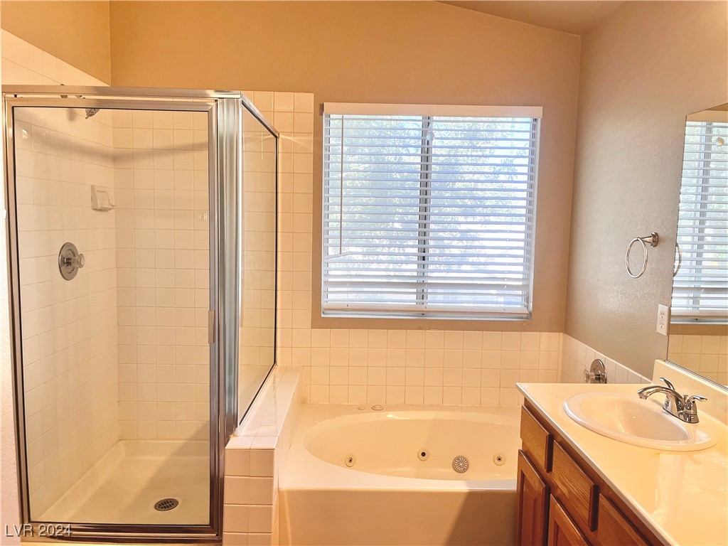 7040 Old Village Avenue Property Photo 24