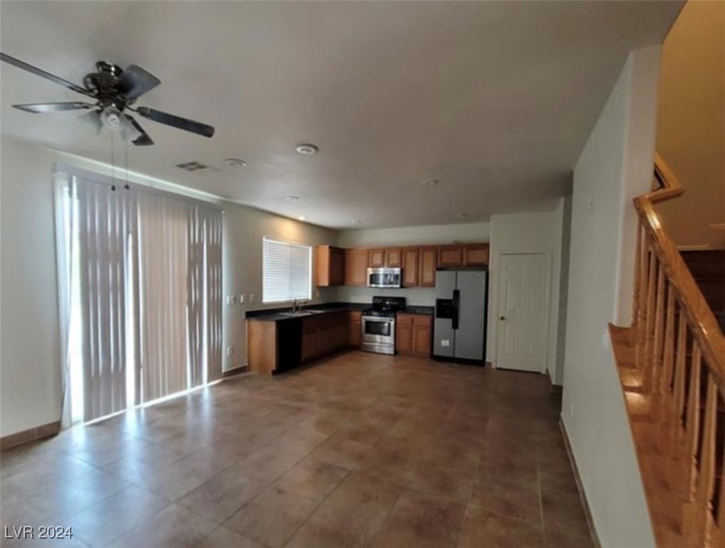 2312 Scissortail Court Property Photo 5