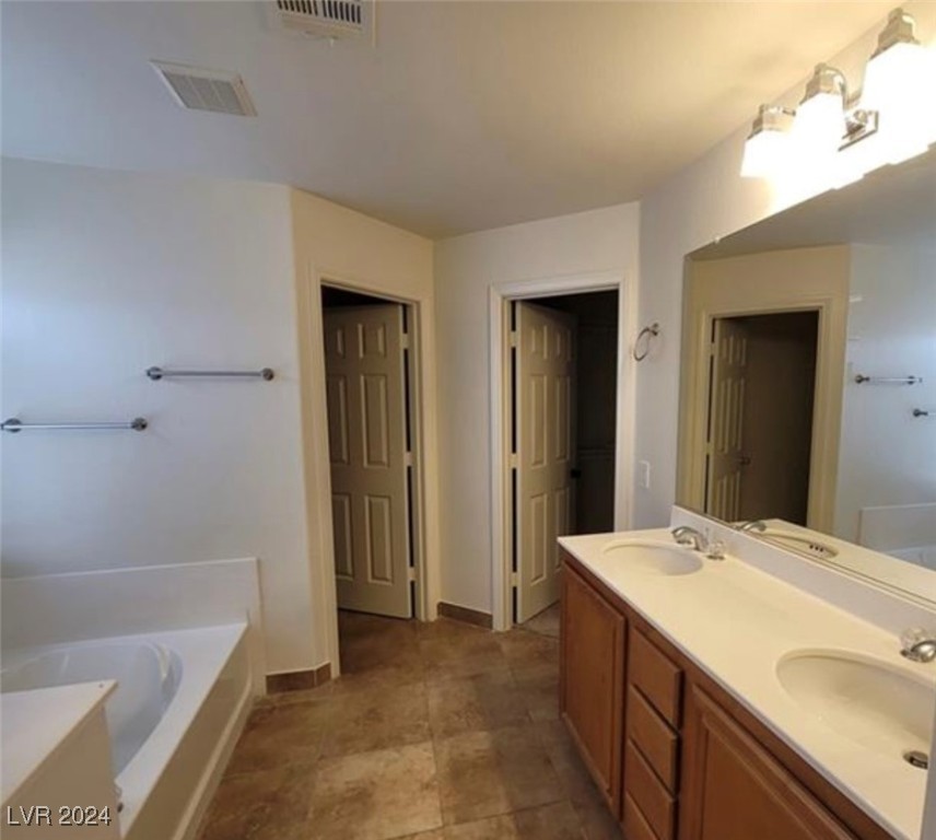 2312 Scissortail Court Property Photo 32