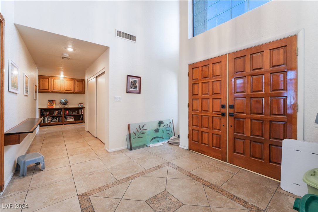 2504 Windjammer Way Property Photo 6
