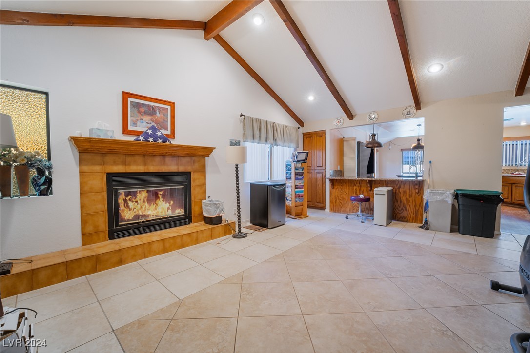 2504 Windjammer Way Property Photo 11
