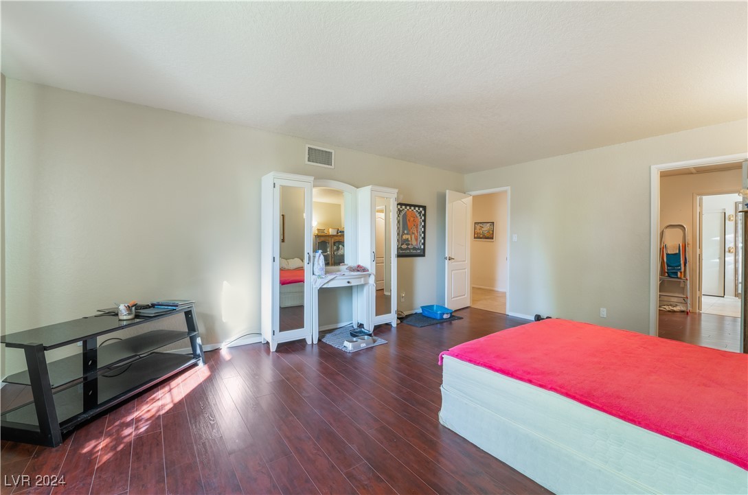 2504 Windjammer Way Property Photo 24