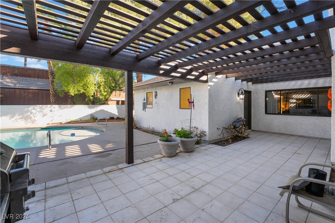 2504 Windjammer Way Property Photo 40