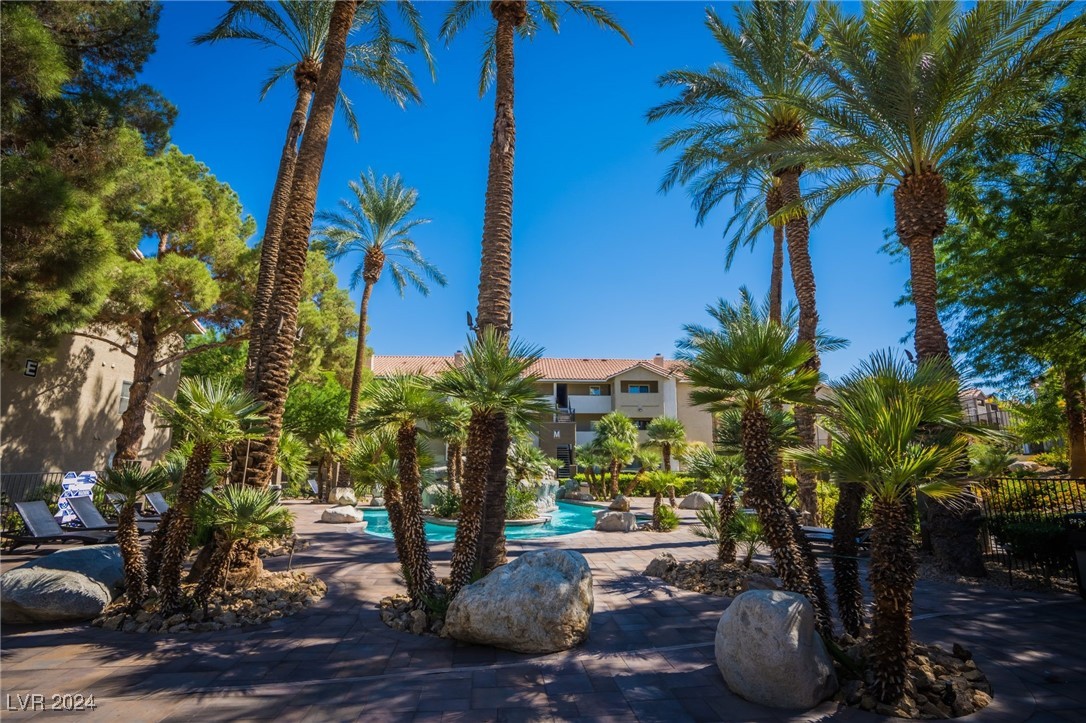 4200 South Valley View Boulevard 3092 Property Photo 17