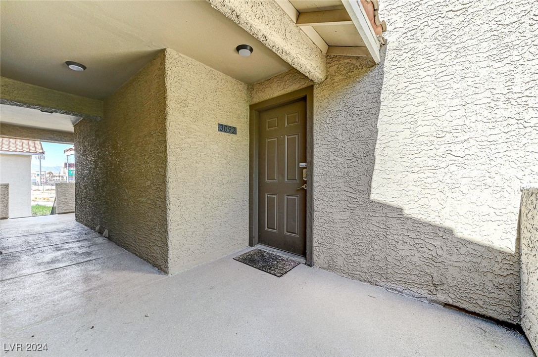 4200 South Valley View Boulevard 3092 Property Photo 20