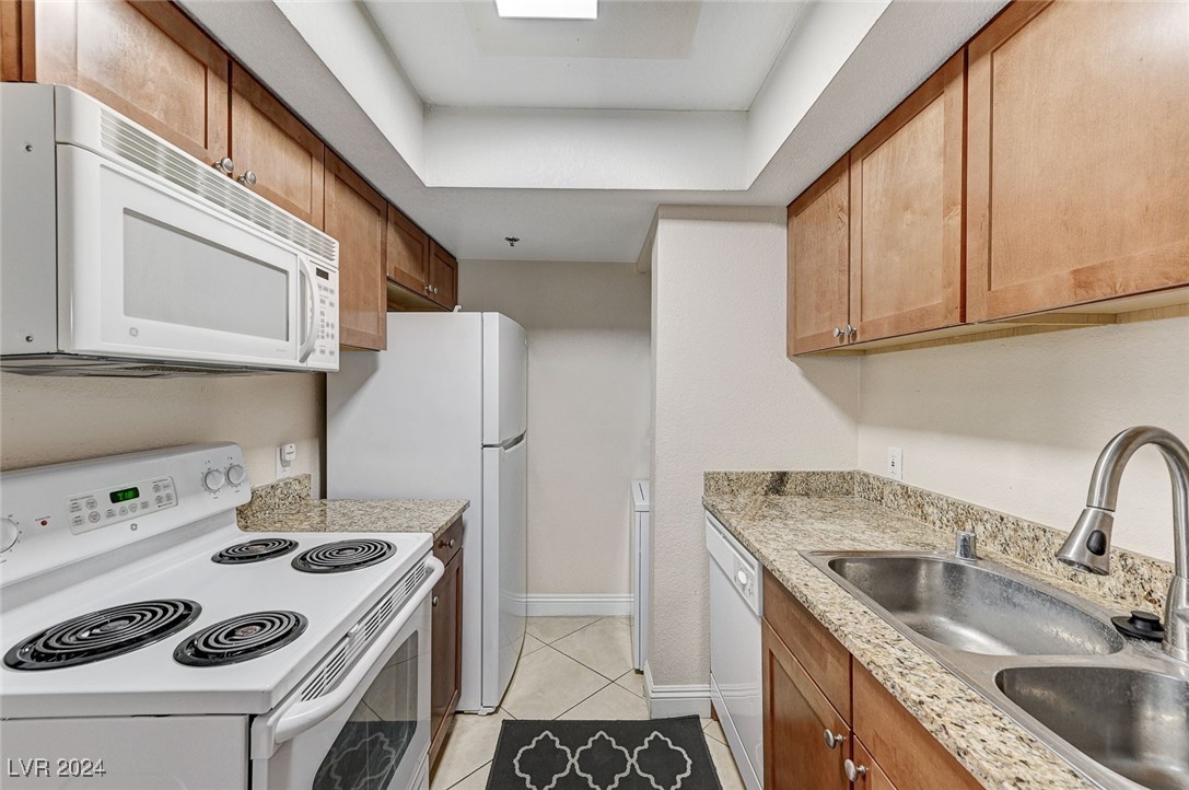 4200 South Valley View Boulevard 3092 Property Photo 21