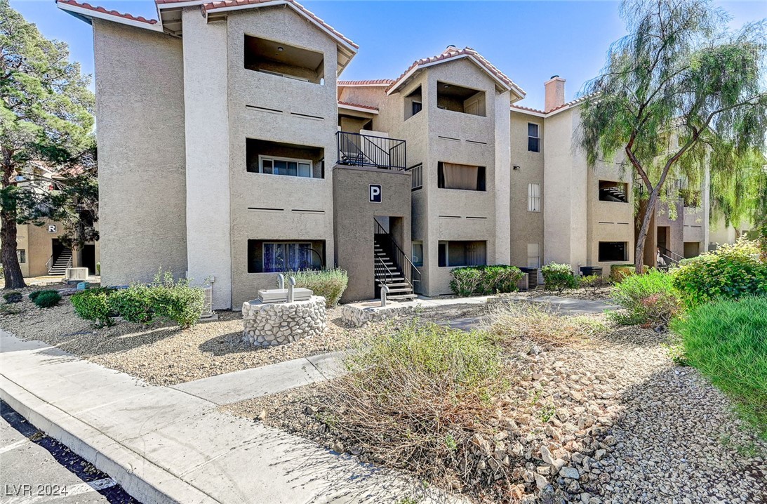 4200 South Valley View Boulevard 3092 Property Photo 37
