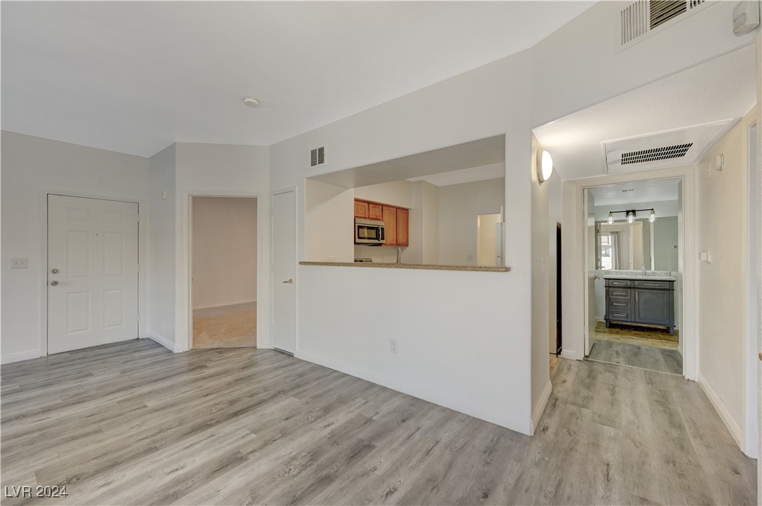 7255 West Sunset Road 1140 Property Photo 11