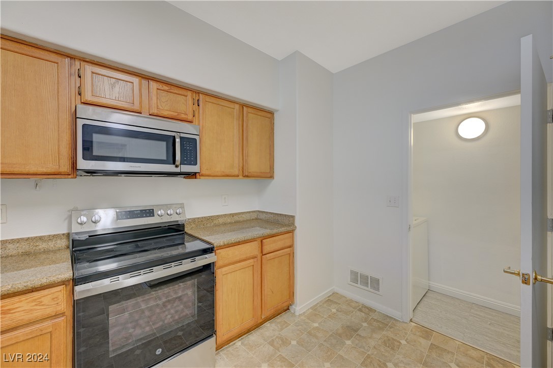 7255 West Sunset Road 1140 Property Photo 15