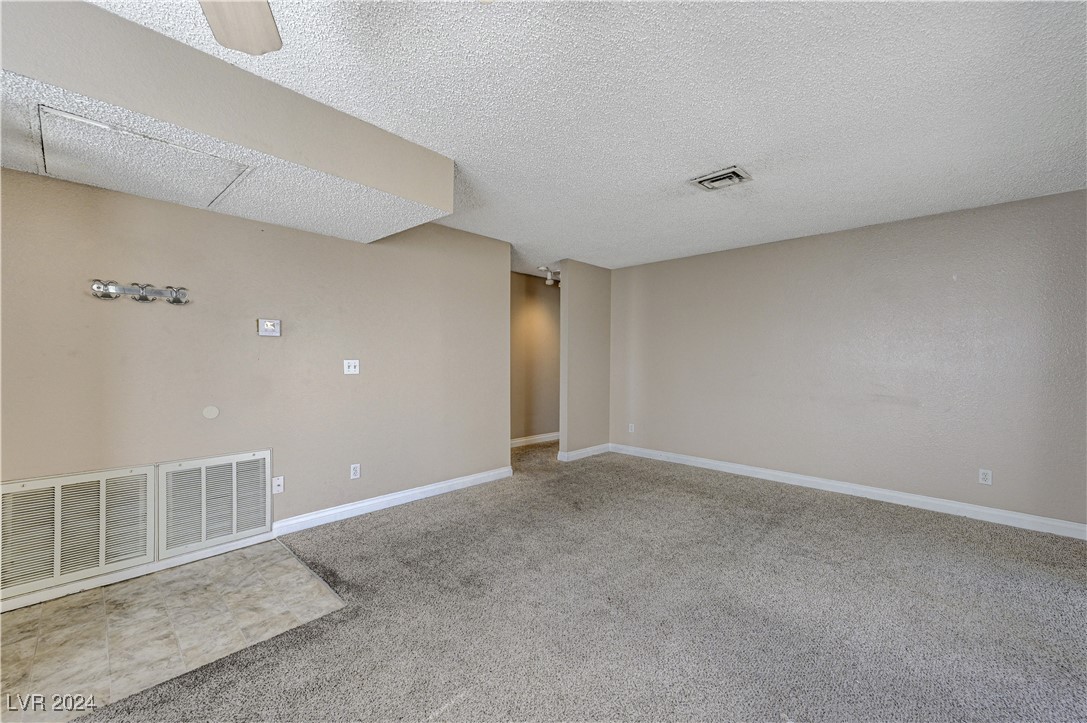 4860 Nara Vista Way 104 Property Photo 8
