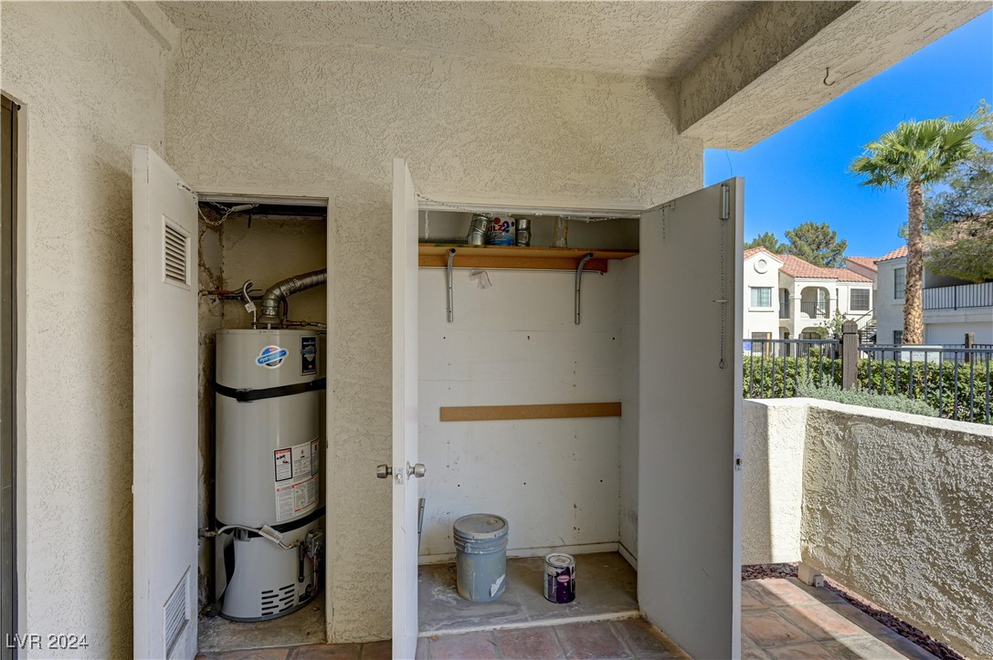 4860 Nara Vista Way 104 Property Photo 32