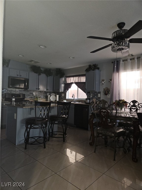 7978 Pomona Valley Court Property Photo 5