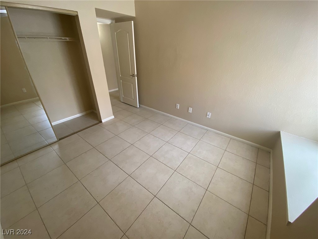 9325 West Desert Inn Road 143 Property Photo 8