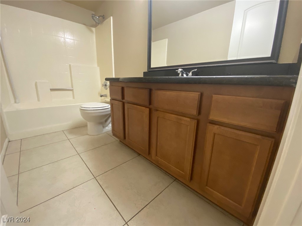 9325 West Desert Inn Road 143 Property Photo 10