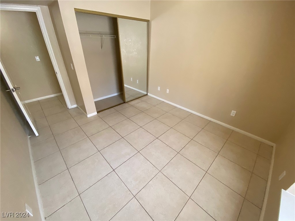 9325 West Desert Inn Road 143 Property Photo 12