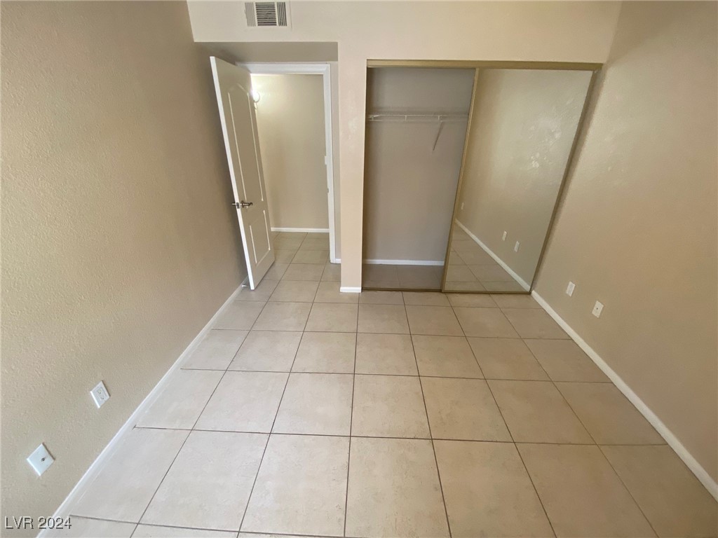 9325 West Desert Inn Road 143 Property Photo 13