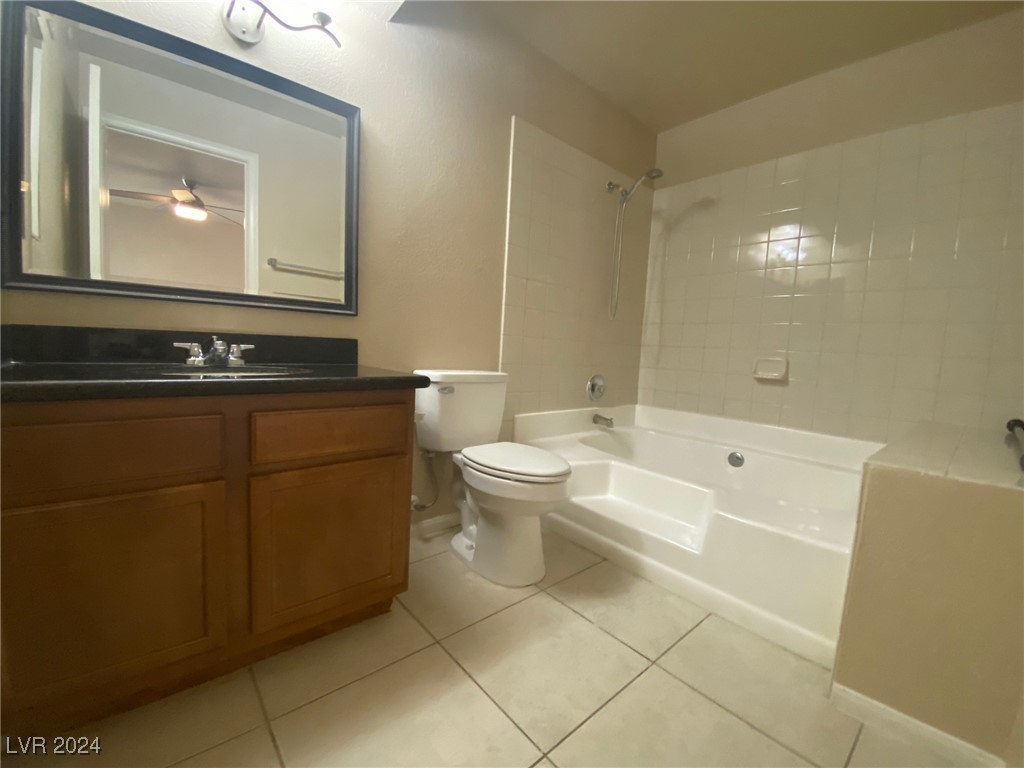 9325 West Desert Inn Road 143 Property Photo 17