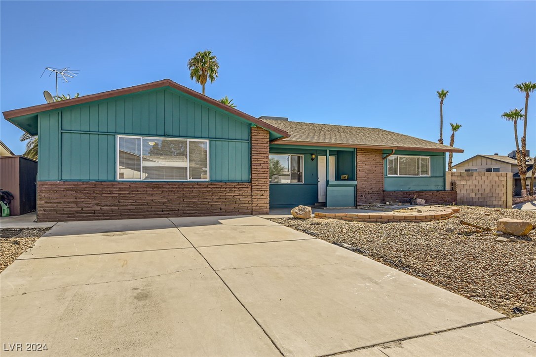 425 Oil Lantern Lane Property Photo 3