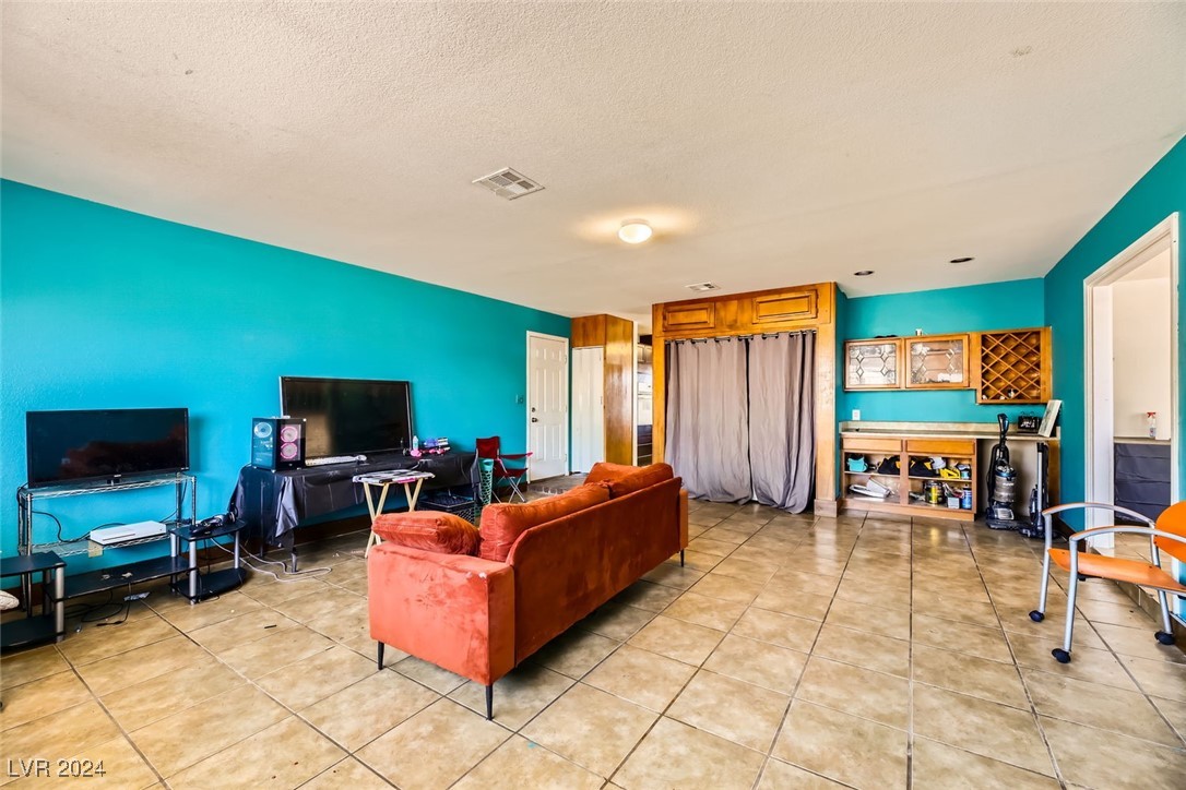 425 Oil Lantern Lane Property Photo 26
