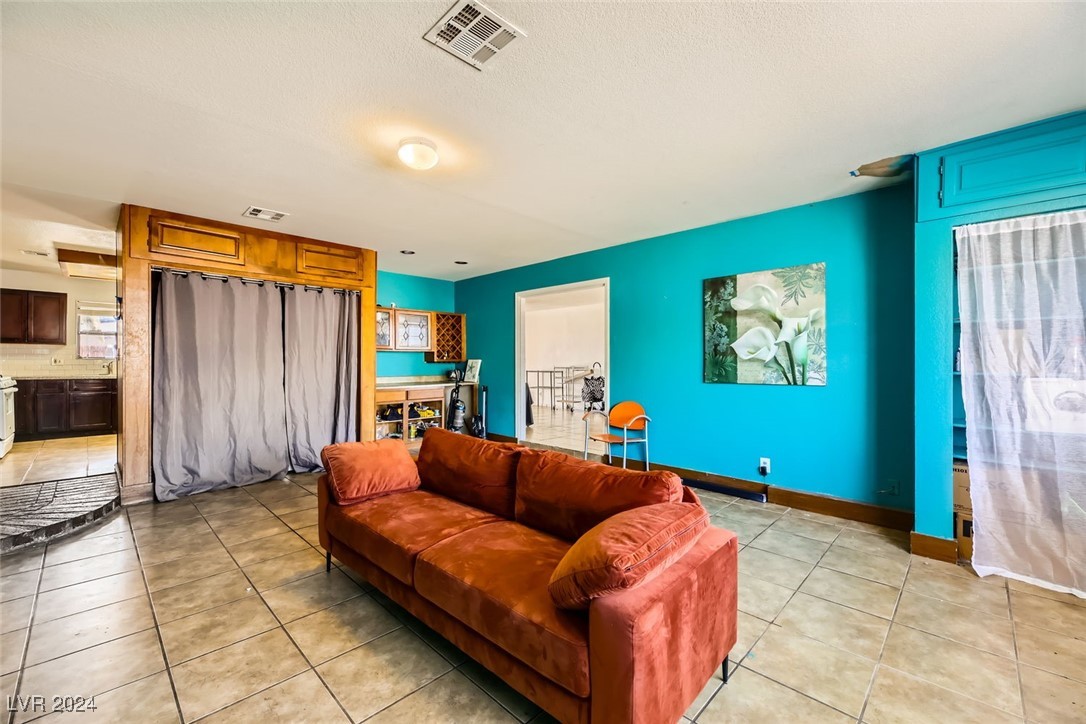 425 Oil Lantern Lane Property Photo 28