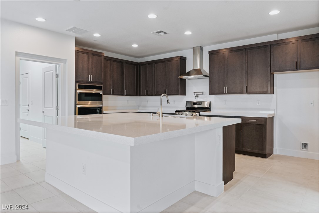 400 South Jena Street Property Photo 15