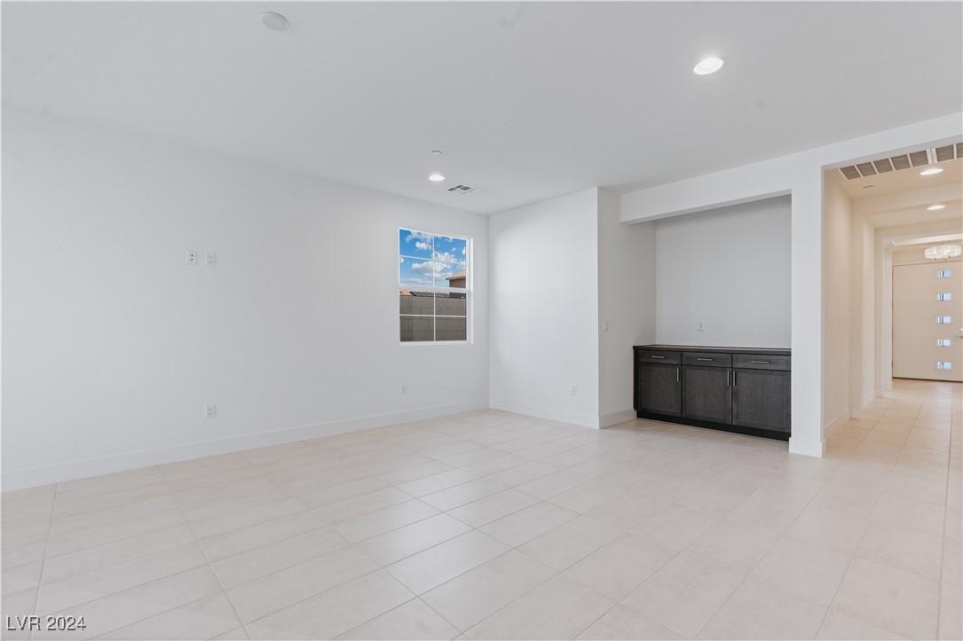400 South Jena Street Property Photo 22