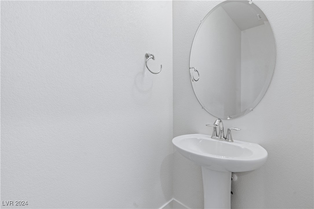 400 South Jena Street Property Photo 32