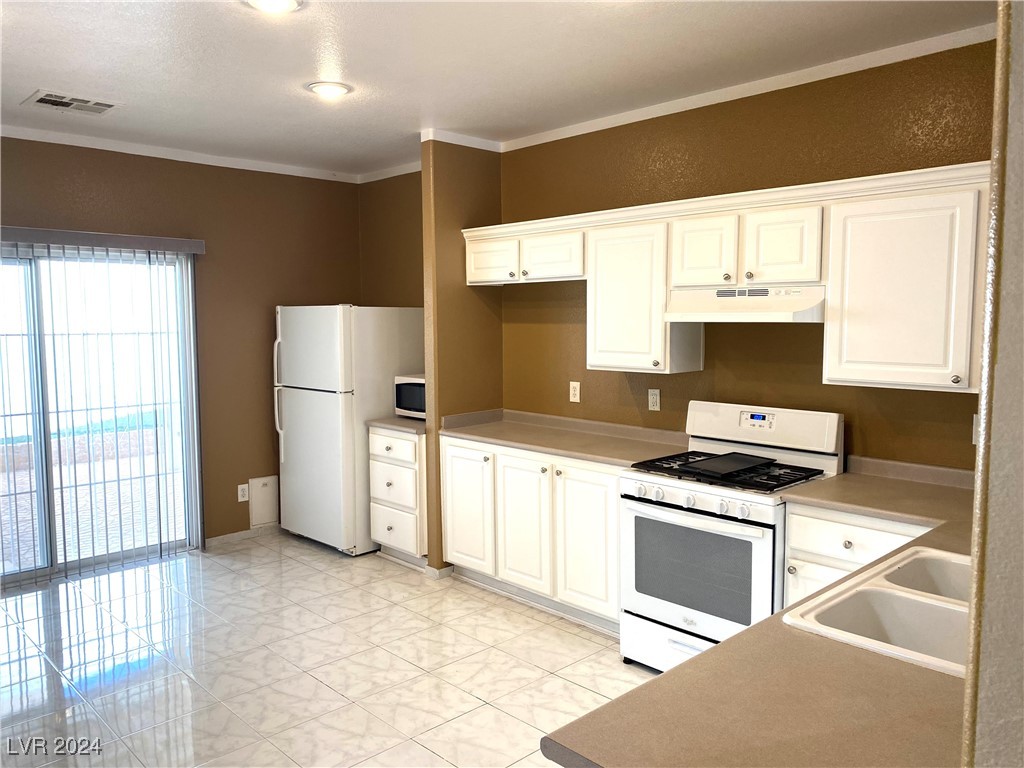 7451 Grizzly Giant Street Property Photo 5