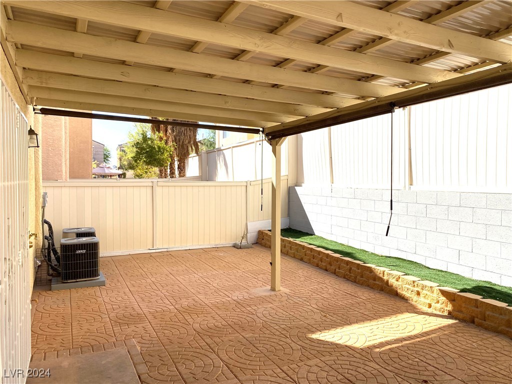 7451 Grizzly Giant Street Property Photo 19