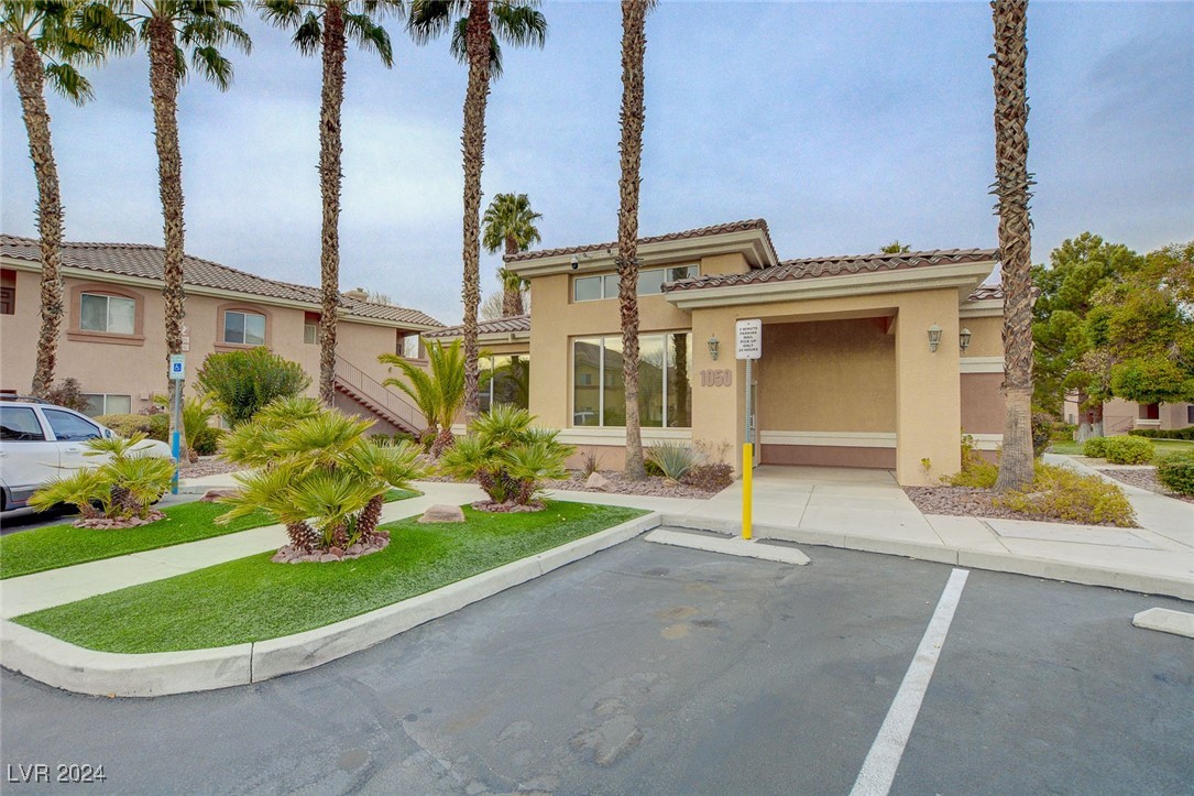 1050 East Cactus Avenue 2106 Property Photo 31