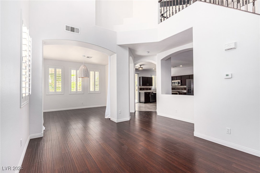 9749 Ravine Avenue Property Photo 10