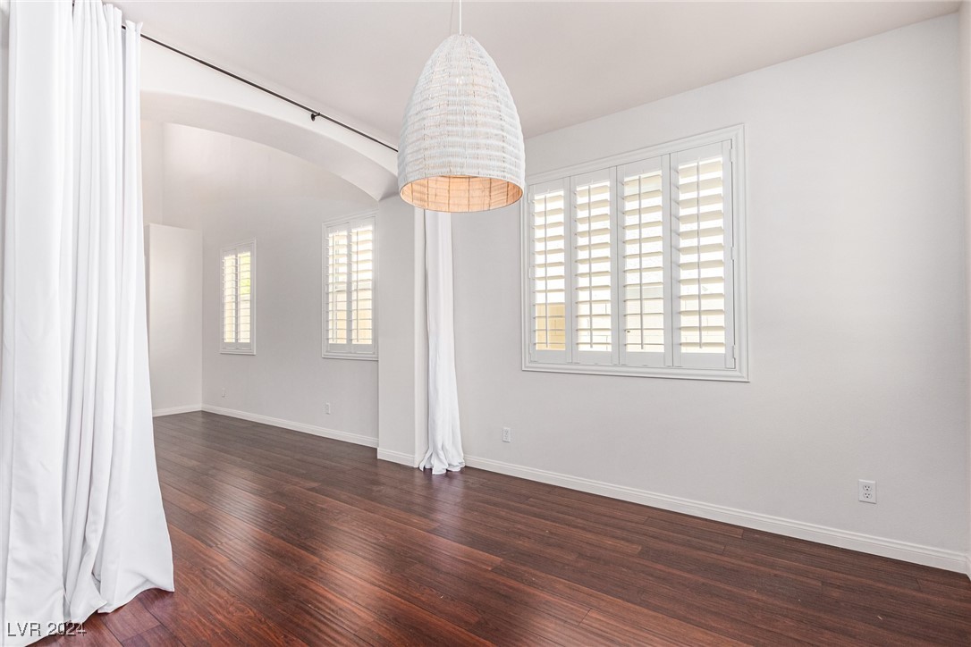 9749 Ravine Avenue Property Photo 12