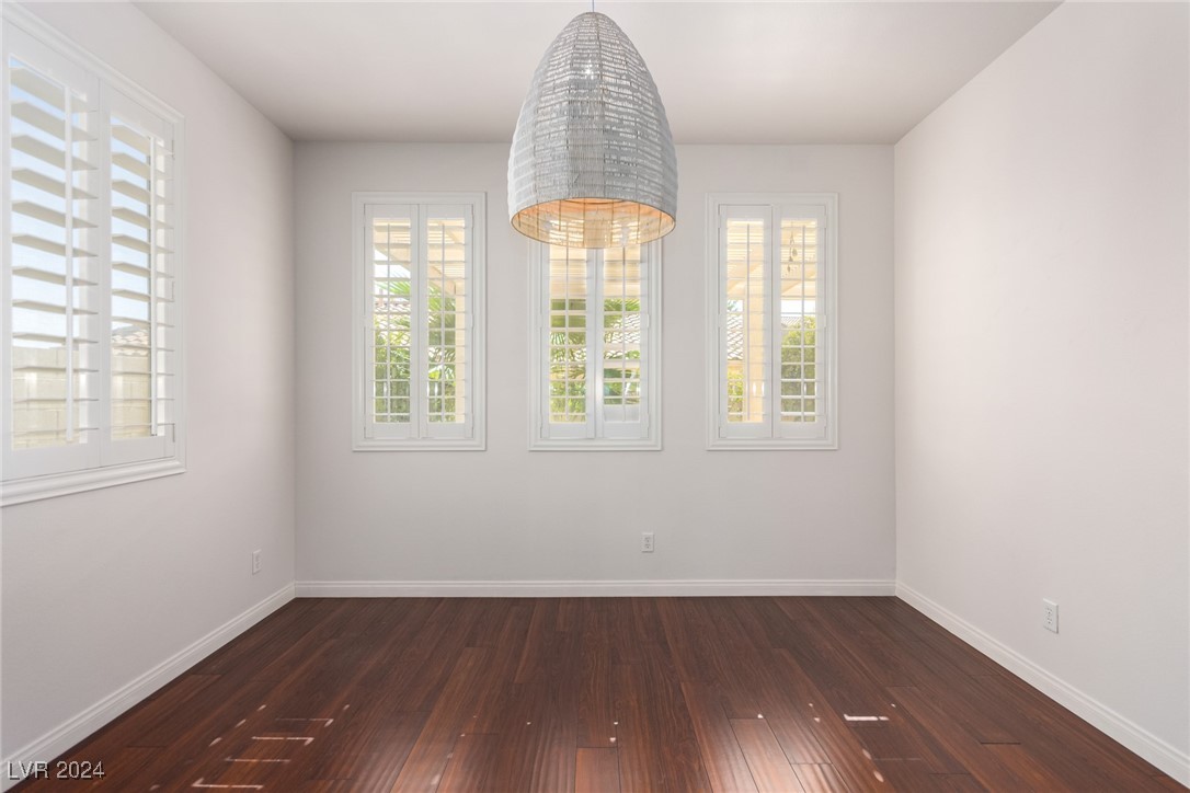 9749 Ravine Avenue Property Photo 14