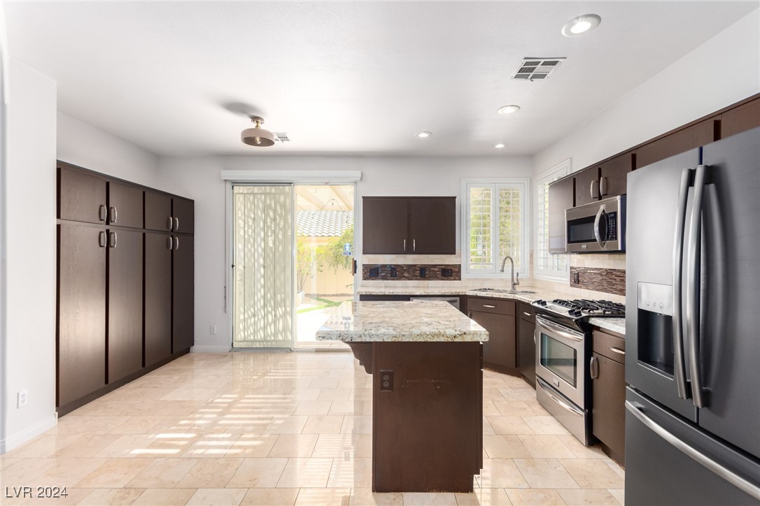9749 Ravine Avenue Property Photo 27
