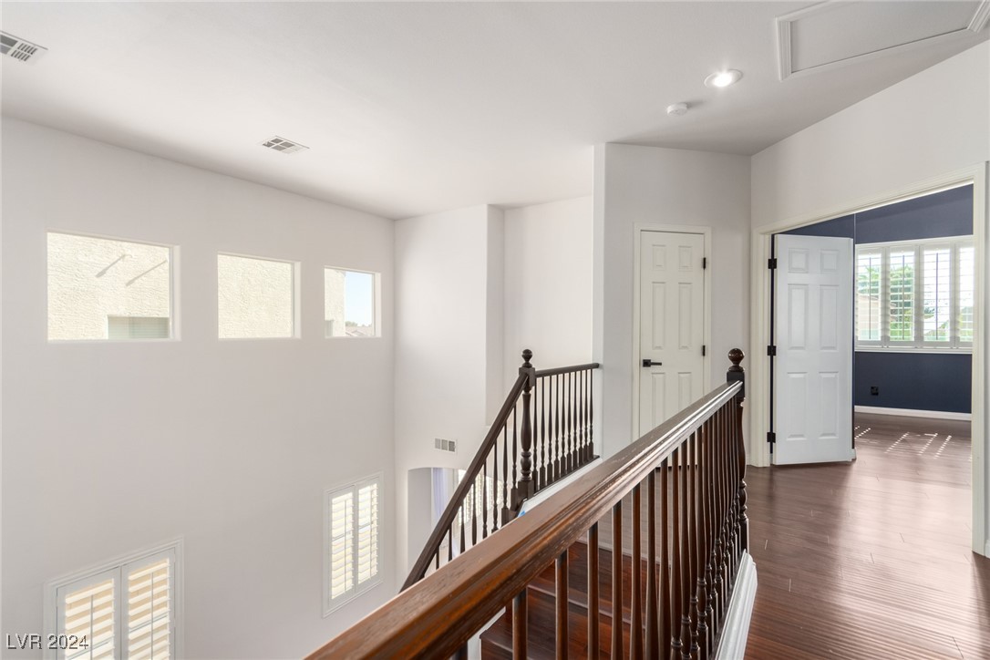 9749 Ravine Avenue Property Photo 32
