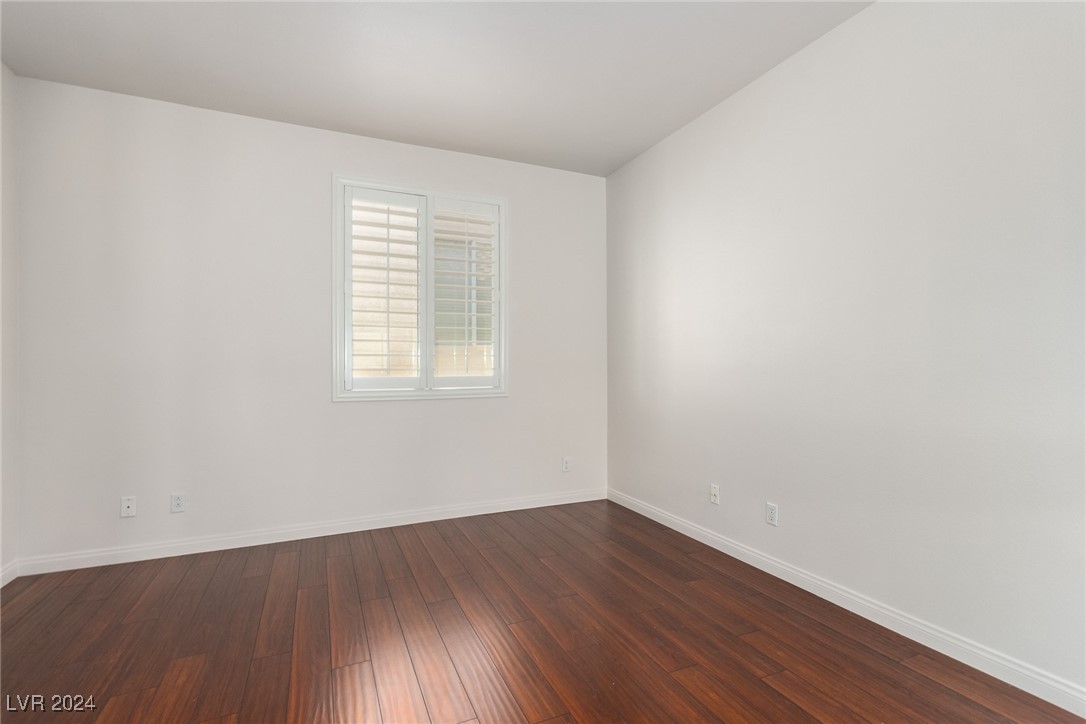 9749 Ravine Avenue Property Photo 33