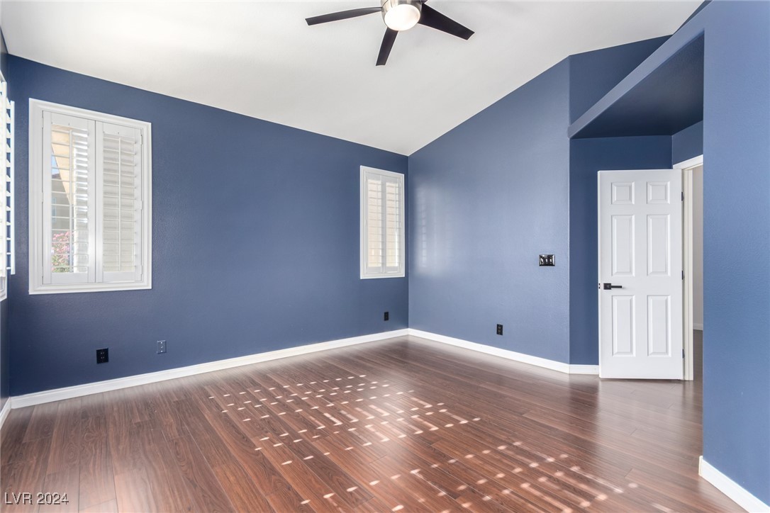 9749 Ravine Avenue Property Photo 38