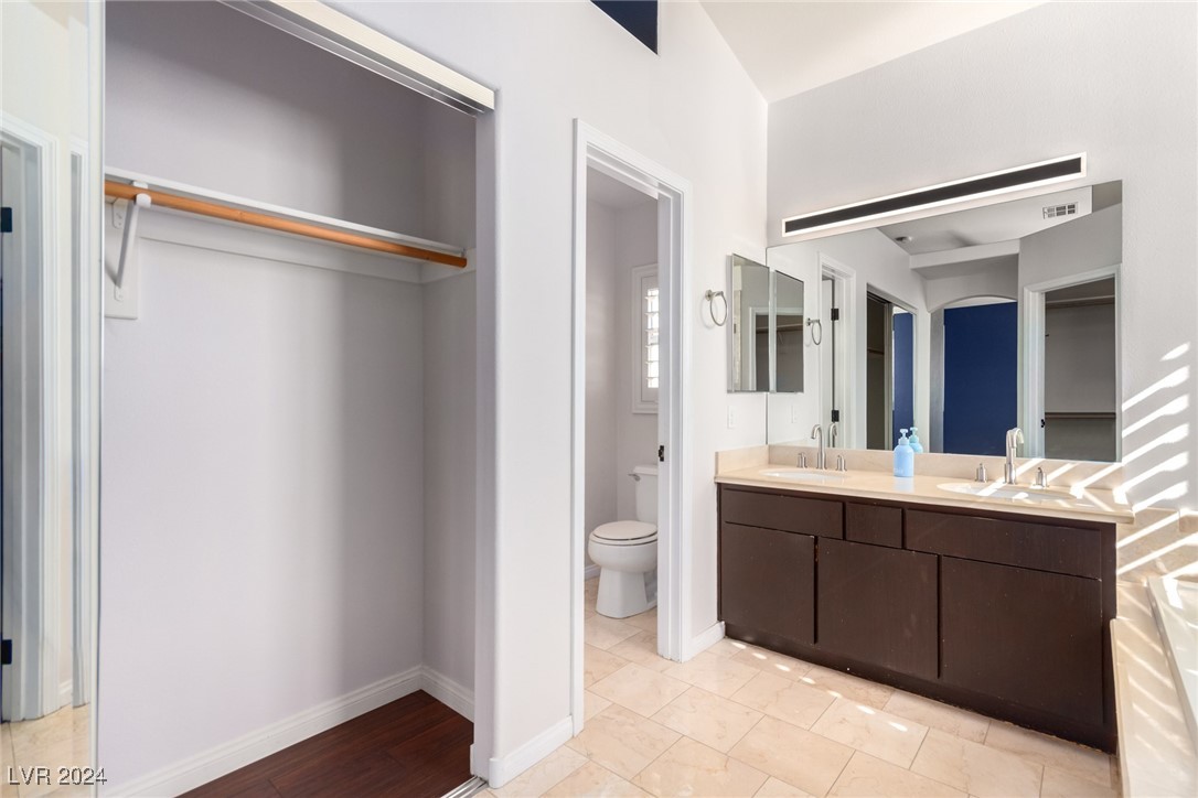 9749 Ravine Avenue Property Photo 43