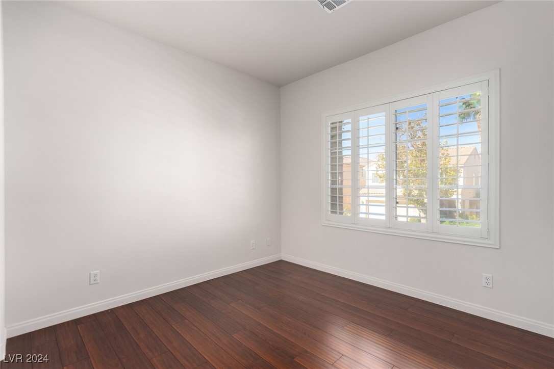 9749 Ravine Avenue Property Photo 45