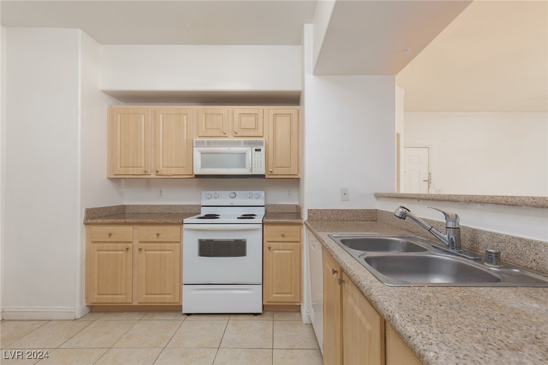 8000 Badura Avenue 1069 Property Photo 14