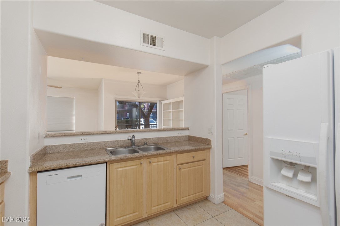 8000 Badura Avenue 1069 Property Photo 15