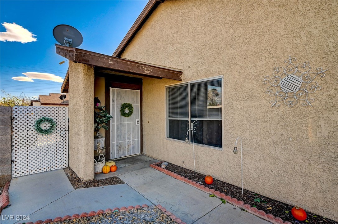 7019 Grassy Knoll Street Property Photo 4